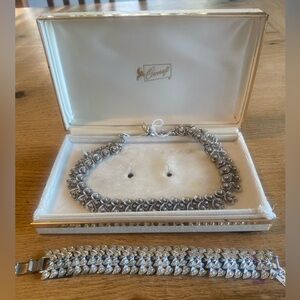 Entry Silver Necklace and Bracelet Set‎